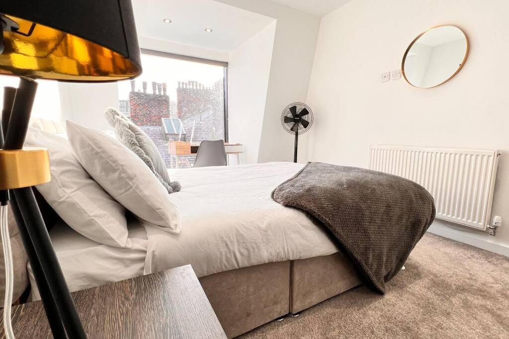 Апартаменты Top Floor Gem In Liverpool City Centre Экстерьер фото